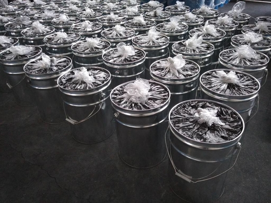 Contenido de carbono del 20-26% Lubricante de grafito de calibre industrial para forja de moldes metálicos