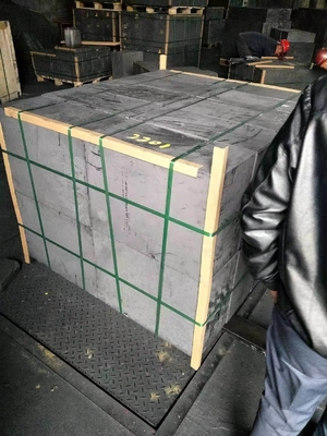 Bloque de grafito moldeado de grano medio y varilla redonda con morfología de cristal de escamas