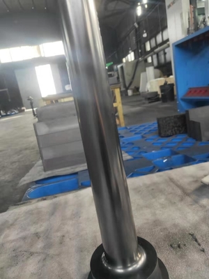1.6-1.91 g/cm3 Grafito de vibración moldeado de densidad a granel para el mecanizado de descargas eléctricas