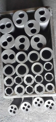 8 mm 16 mm Grafite muere para la fundición de negro usando tiempo 2-3 días de larga duración