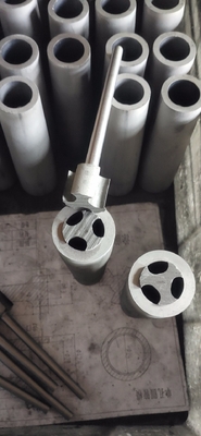 1.85 g/cm3 Gráfito hexagonal de engranaje redondo recubierto en el interior para latón de fundición continua de carbono