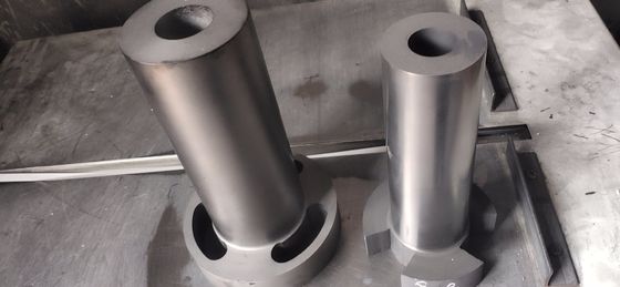 Grado de grado industrial Densidad de 1,85 gcm Interior de recubrimiento de grafito para fundición de latón / cobre