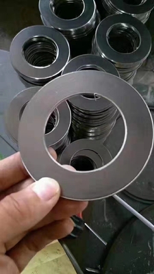 Gasqueta de heridas espirales de material de grafito metálico personalizado para aplicaciones de temperatura