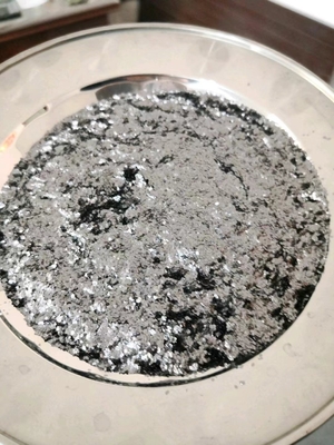 Contenido de carbono de grado industrial 20-28% Emulsión de grafito de forja/emulsión de lubricante
