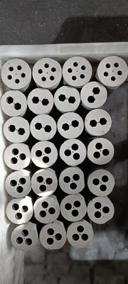 Personalización de moldes redondos cuadrados y hexagonales de grafito para fundición industrial