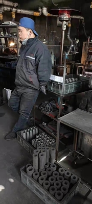 Personalización de moldes redondos cuadrados y hexagonales de grafito para fundición industrial