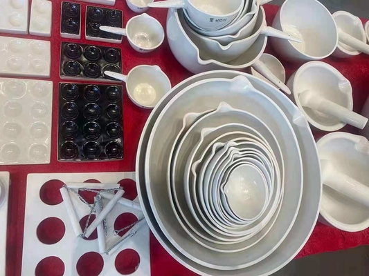 Morfología de los cristales de grafito en escamas de alumina
