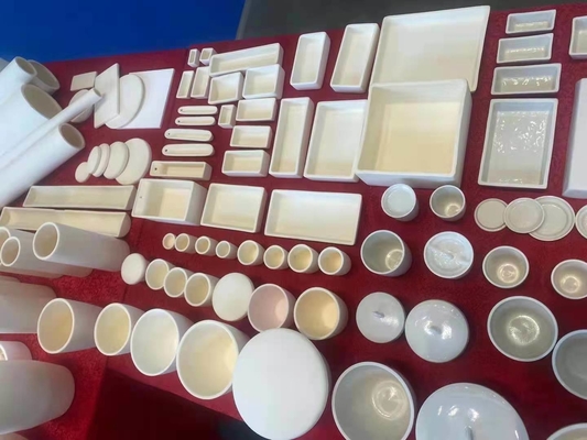 1.85 Densidad a granel Aluminio cerámico porcelana arcilla Barco crisol con grafito en escamas