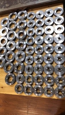 T3 Diferentes formas de acero de tungsteno redondo cuadrado hexagonal engranaje para pelar varilla de latón