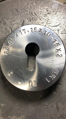 Molde de pelado de tungsteno personalizado para precisión de cobre de latón -0.01 Personalización personalizada