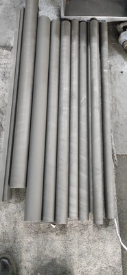 Morfología del cristal de escamas GR-165 Varilla de grafito 1.6-1.65 g/cm3 para aplicaciones industriales
