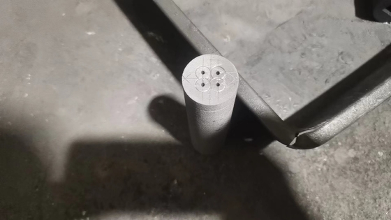 100% Densidad de carbono 1,78 g/cm3 1,85 g/cm3 Matriz de grafito para latón de fundición continua