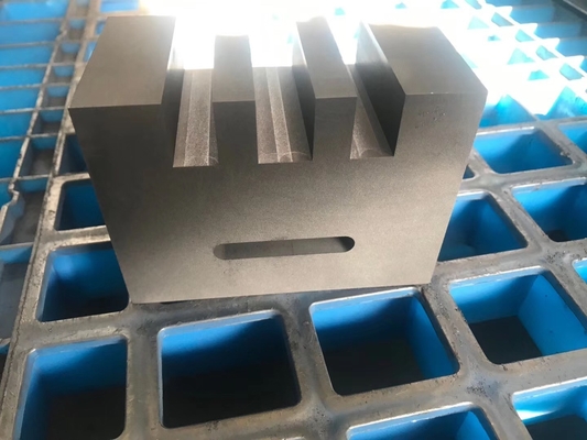 Rotor de grafito isostático resistente a altas temperaturas 1.85g Personalizado para horno de vacío