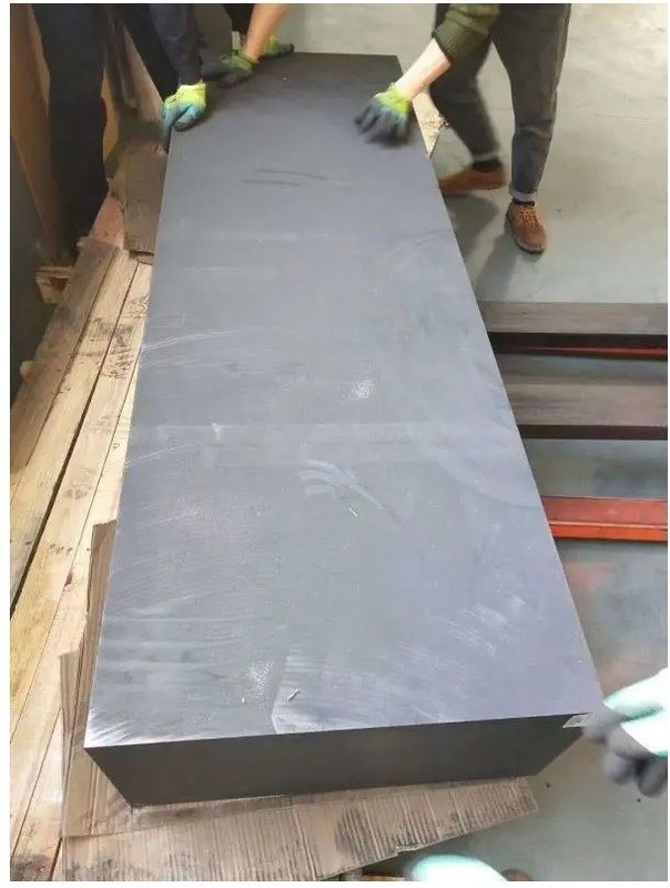 Densidad de carbono Bloque de grafito de carbono 1.85 1.91 para horno / fundición / EDM personalización