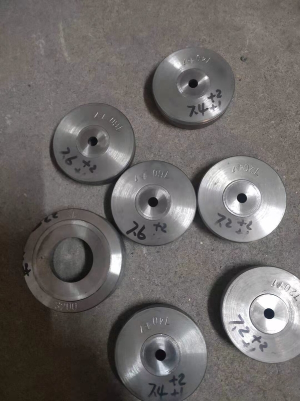 Molde de pelado de acero de tungsteno para engranajes hexagonales redondos de latón con tiempo de uso 2-3 días DC-1.91