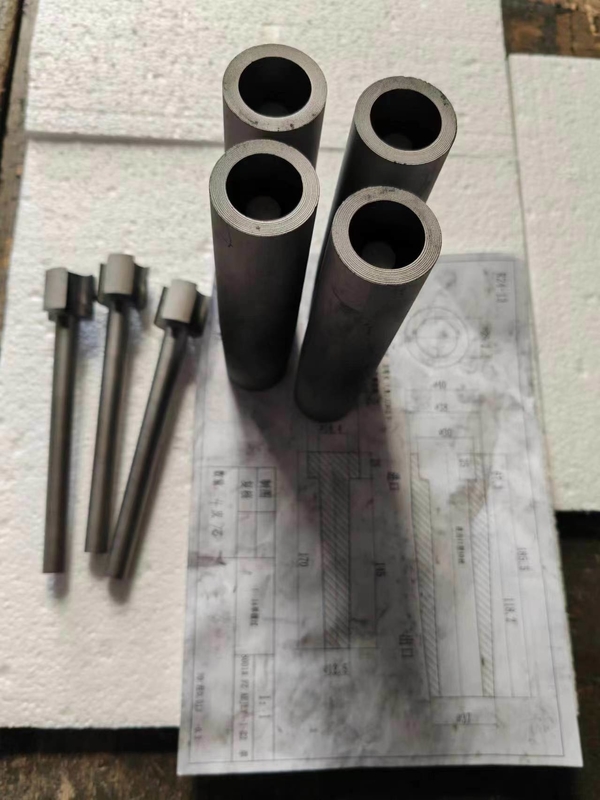 Personalización Densidad de revestimiento interior 1,8 g/cm3 1,85 g/cm3 Molde de grafito para fundición de latón